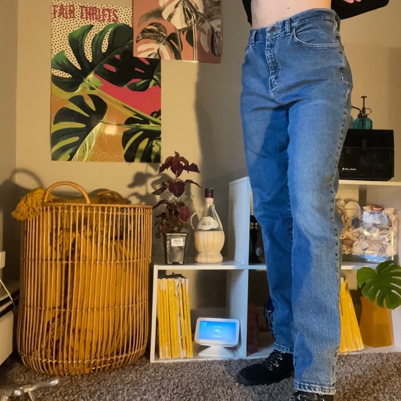 Women’s Riders Jeans - Picture 4 of 5